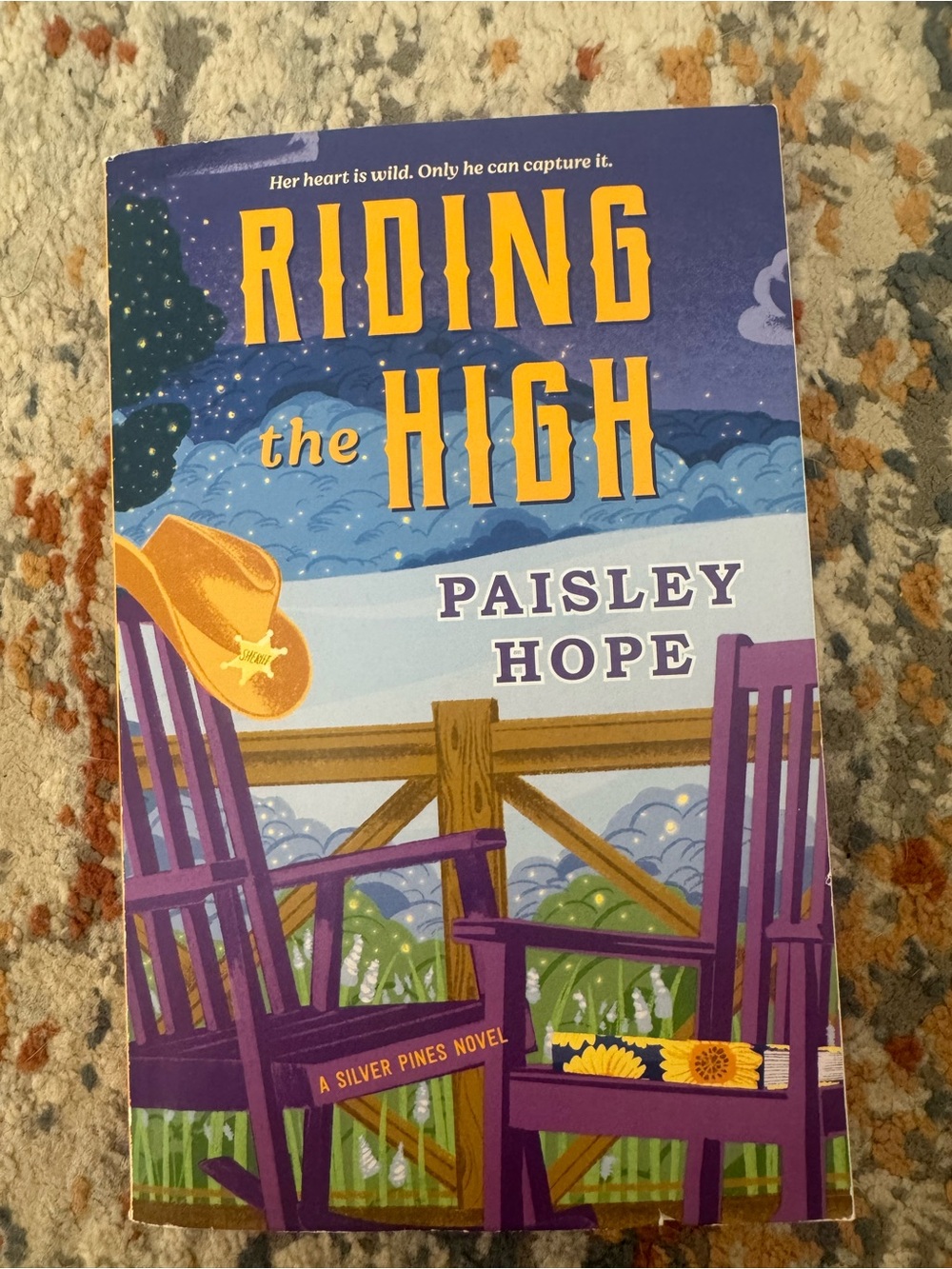 Riding the High by Paisley Hope - Paperback